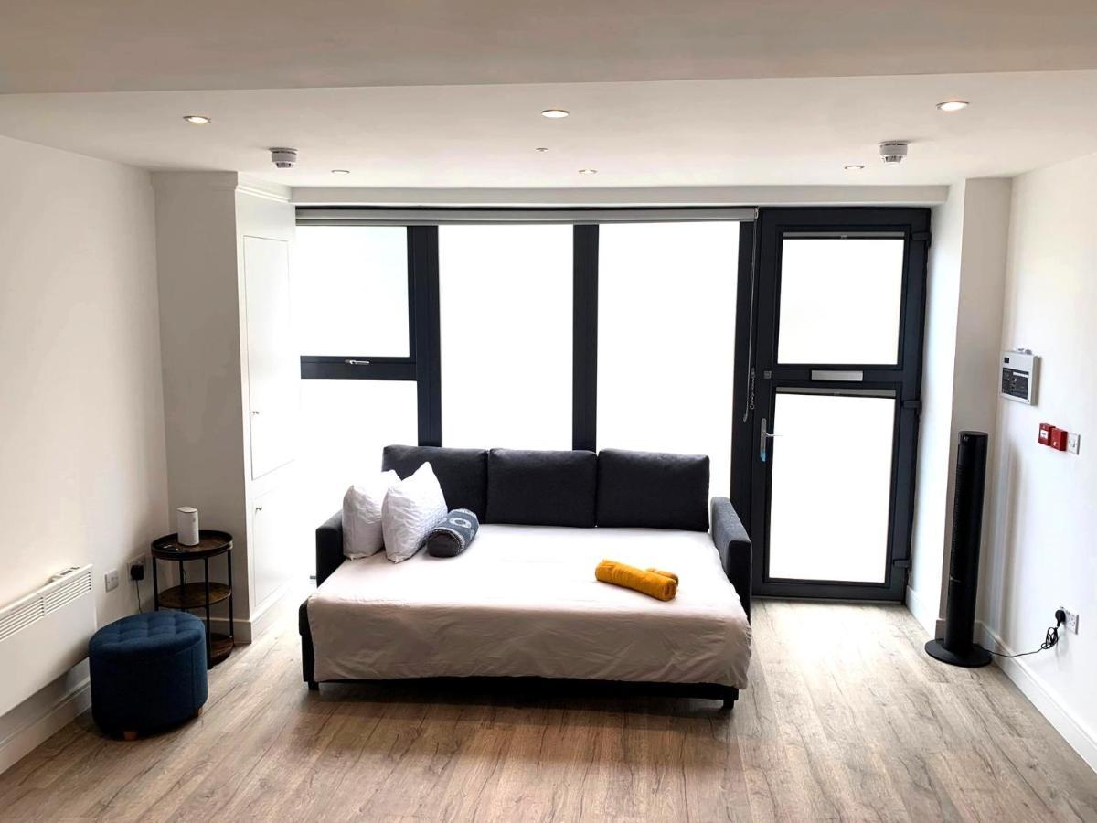 Modern Studio Flat Near Highbury & Islington Station Londen Buitenkant foto