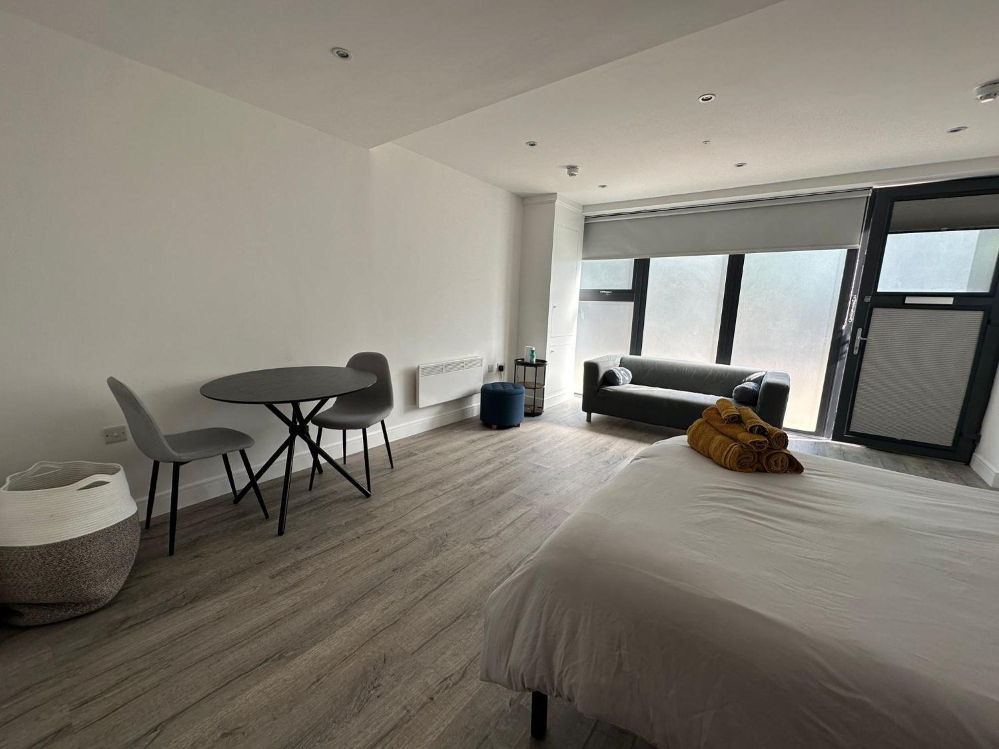 Modern Studio Flat Near Highbury & Islington Station Londen Buitenkant foto